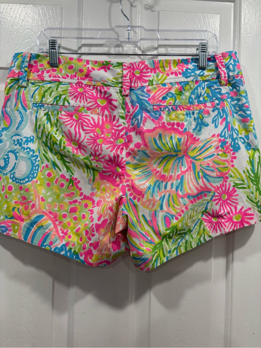 Lilly Pulitzer “Lovers Coral” Callahan shorts 12 - Picture 3 of 6